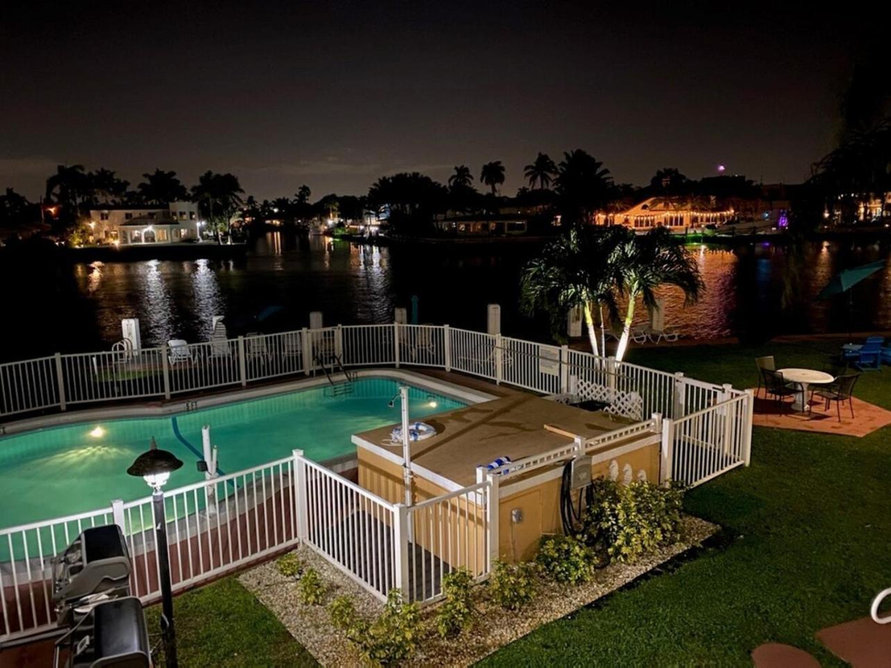 Studio Intracoastal Views! 5 Min Walk To The Beach Villa Pompano Beach Exterior photo